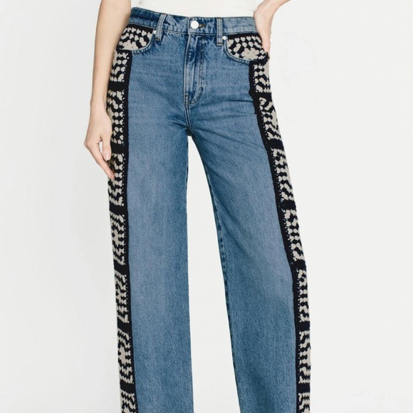 Le Jane Crop Crochet in Baines Clean - Picture 3 of 9